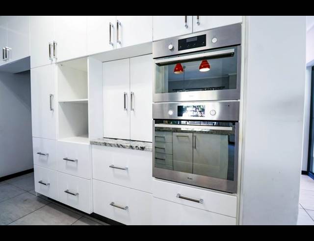 4 BEDROOM HOUSE FOR SALE IN COPPERLEAF ESTATE